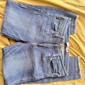 Just USA Women's Cropped Blue Jeans